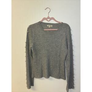 Gray Women’s Sweater Size Med cable knit With Pearl Sleeves Bell Sleeve‎ Classy